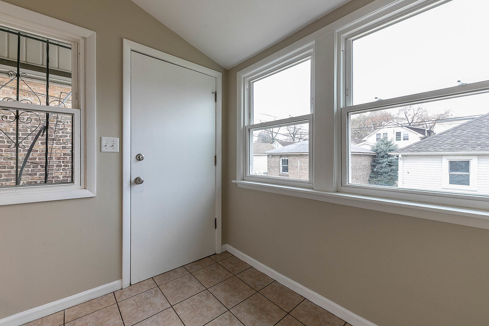 3128 North Linder Avenue Chicago, IL 60641 - Photo 13 of 37