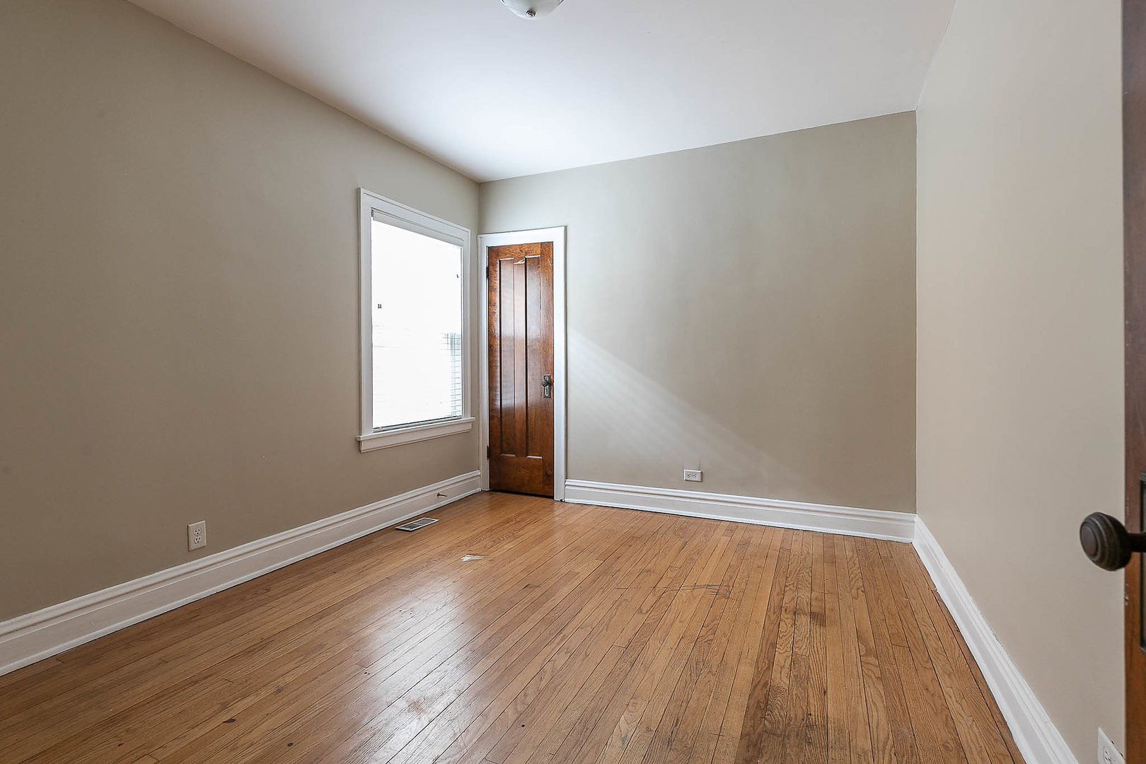3128 North Linder Avenue Chicago, IL 60641 - Photo 15 of 37