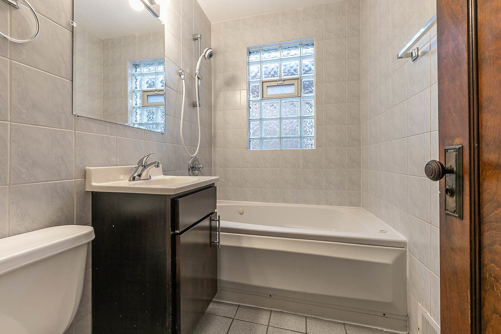 3128 North Linder Avenue Chicago, IL 60641 - Photo 17 of 37