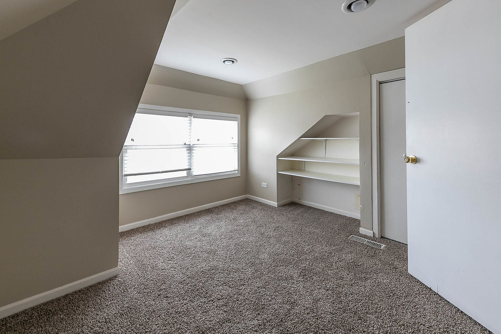 3128 North Linder Avenue Chicago, IL 60641 - Photo 24 of 37