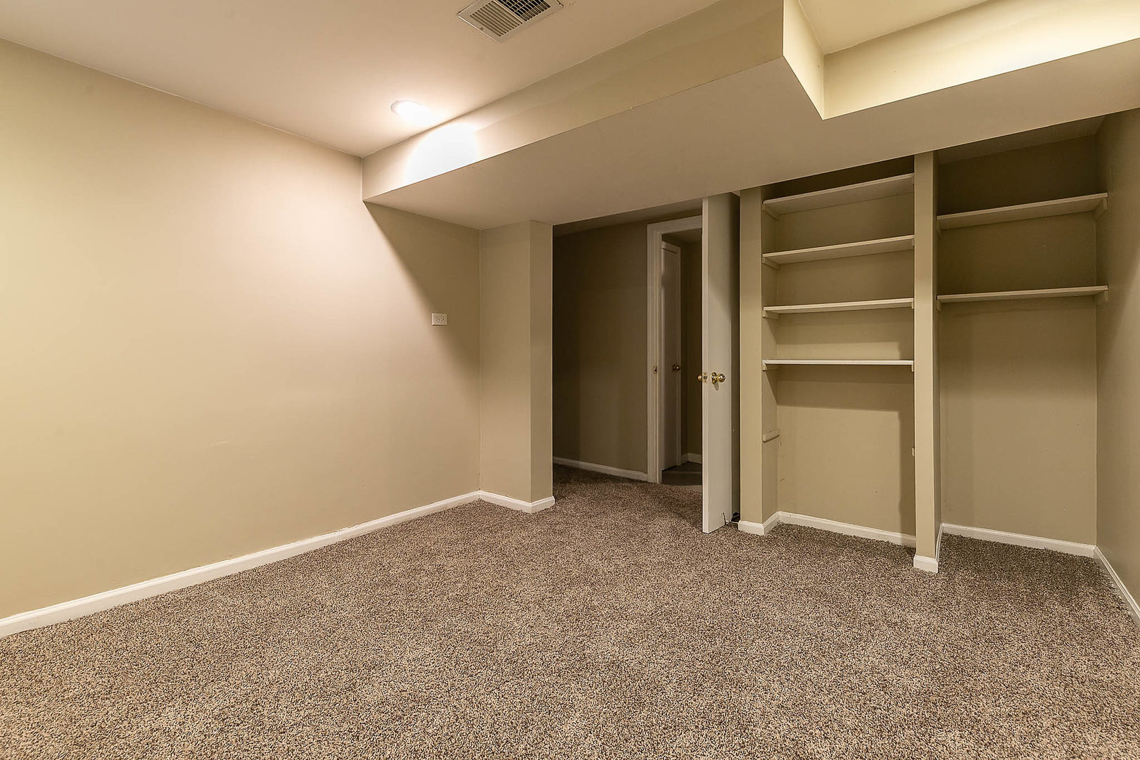 3128 North Linder Avenue Chicago, IL 60641 - Photo 28 of 37