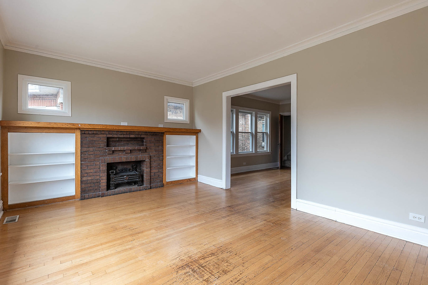 3128 North Linder Avenue Chicago, IL 60641 - Photo 4 of 37