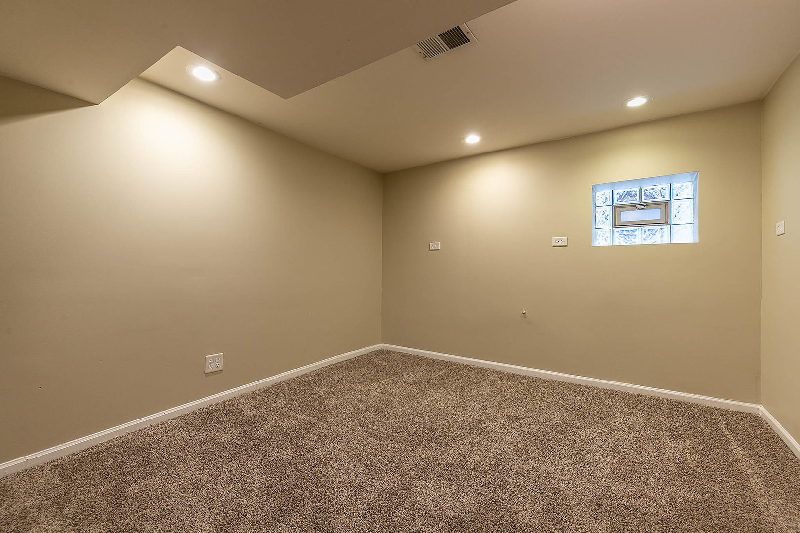 3128 North Linder Avenue Chicago, IL 60641 - Photo 32 of 37