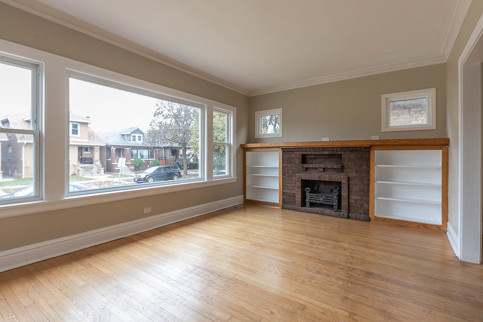 3128 North Linder Avenue Chicago, IL 60641 - Photo 5 of 37