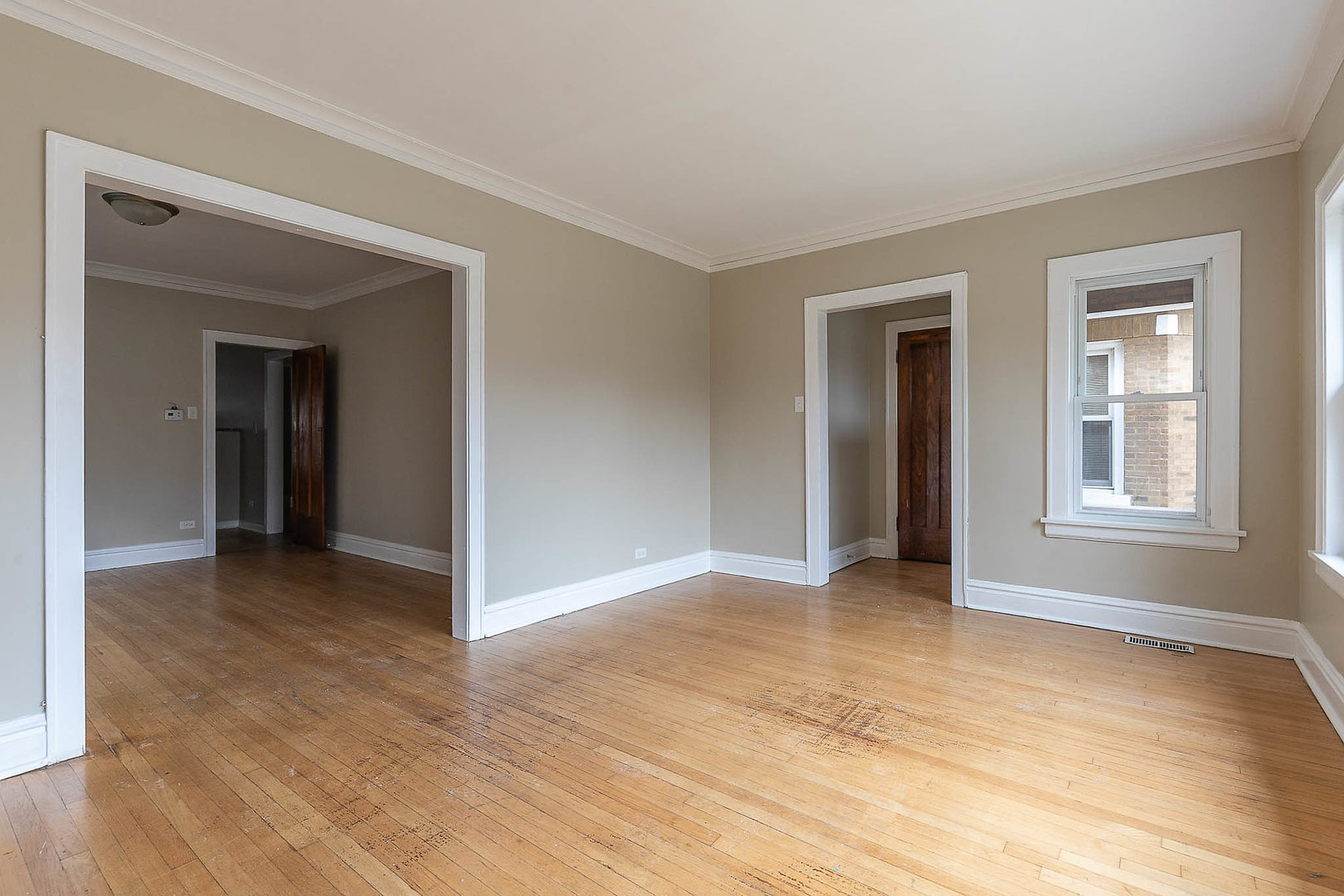 3128 North Linder Avenue Chicago, IL 60641 - Photo 6 of 37