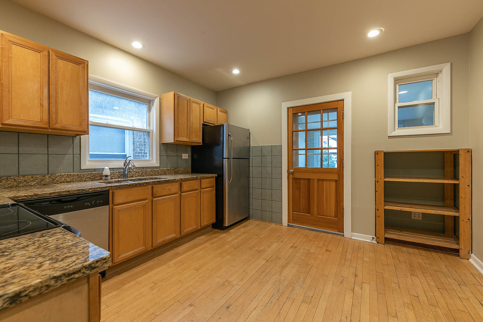 3128 North Linder Avenue Chicago, IL 60641 - Photo 9 of 37