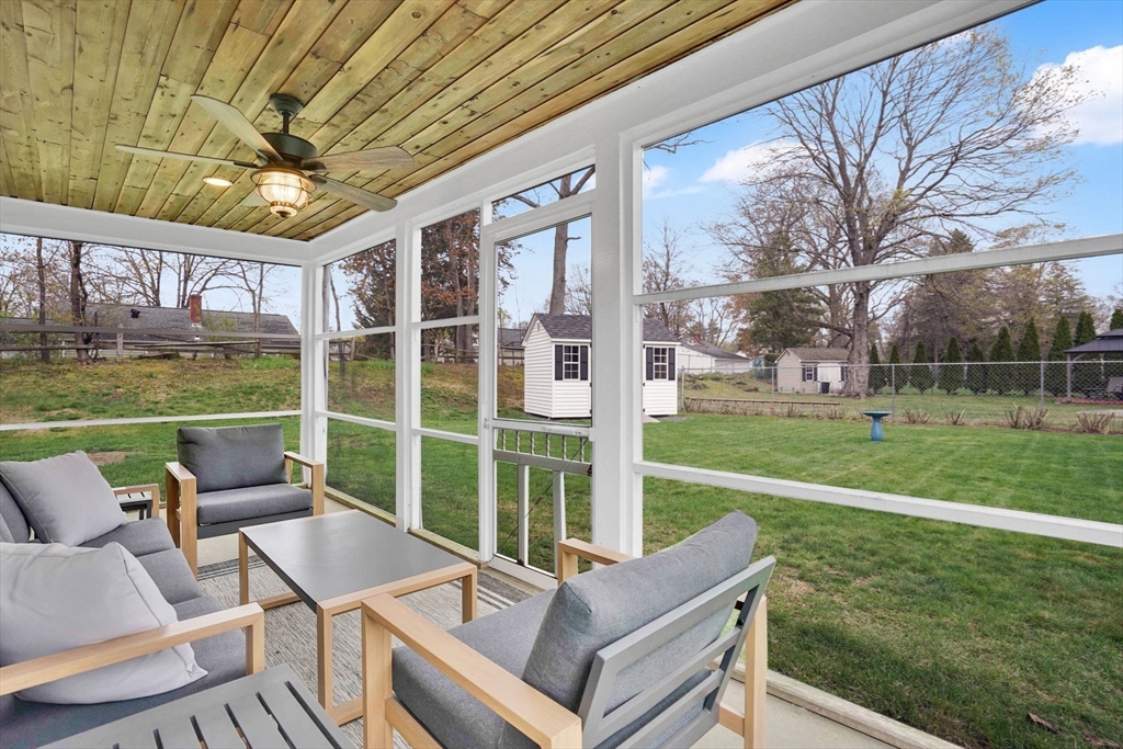 106 Maebeth Street Springfield, MA 01119 - Photo 6 of 28