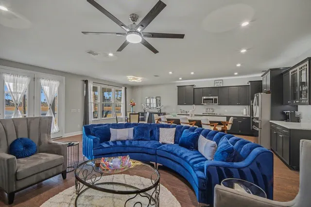 $689,900 | 349 Tupelo Lake Drive, Summerville, SC 29486