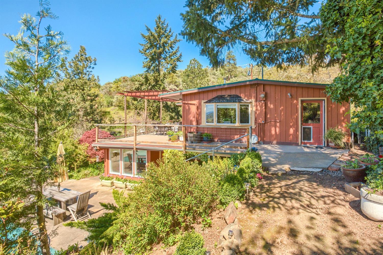 2820 Quail Run Road Talent, OR 97540 - Photo 3 of 30 Additional Photo