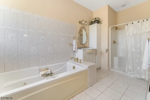 $999,025 | 80 Deer Hill Road, Lebanon, NJ 08833