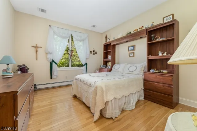 $999,025 | 80 Deer Hill Road, Lebanon, NJ 08833