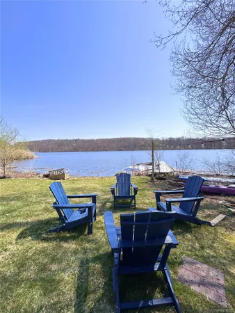 $3,800 | 451 East Main Street, Jefferson Valley, NY 10535