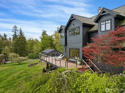 $1,949,000 | 10301 Northeast Lafayette Avenue, Bainbridge Island, WA 98110
