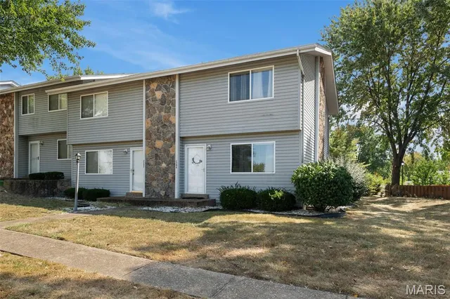 $165,000 | 2206 Gascony Drive, Lake St. Louis, MO 63367