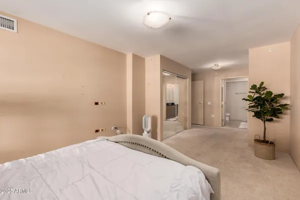 $595,000 | 4808 North 24th Street, Unit 204, Phoenix, AZ 85016