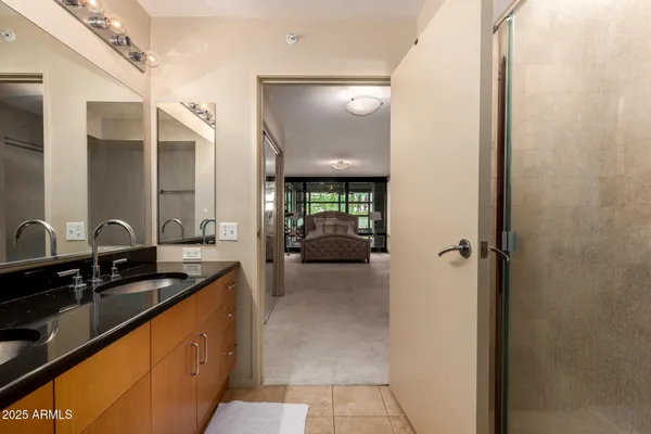 $595,000 | 4808 North 24th Street, Unit 204, Phoenix, AZ 85016