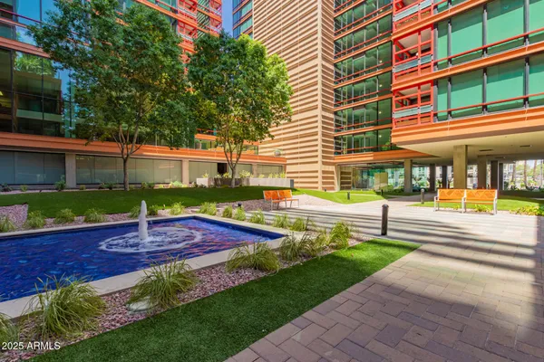 $595,000 | 4808 North 24th Street, Unit 204, Phoenix, AZ 85016