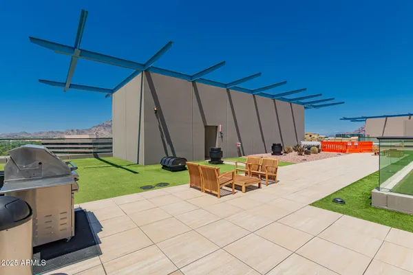 $595,000 | 4808 North 24th Street, Unit 204, Phoenix, AZ 85016