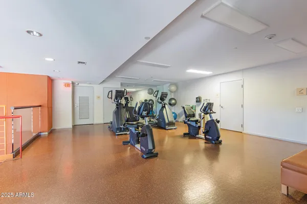 $595,000 | 4808 North 24th Street, Unit 204, Phoenix, AZ 85016