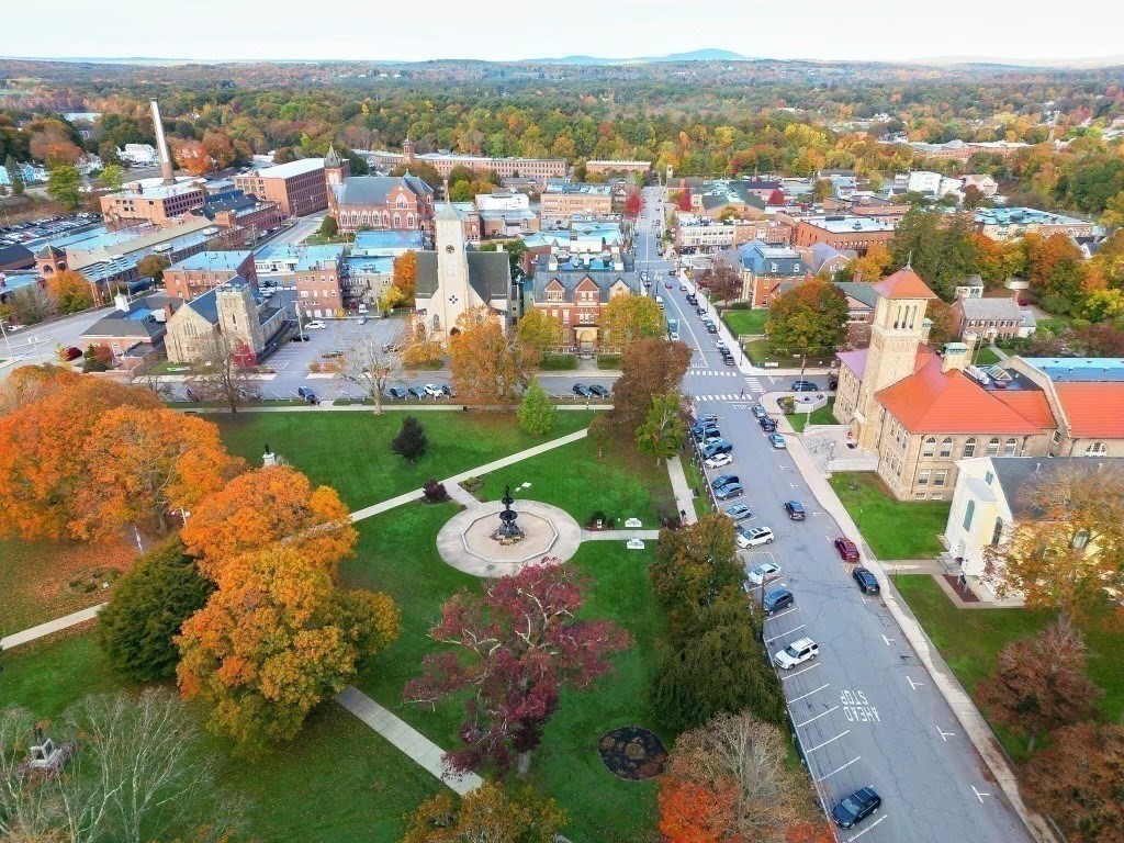 85 Beacon Street Clinton, MA 01510 - Photo 37 of 39 an aerial view of residential houses with outdoor space