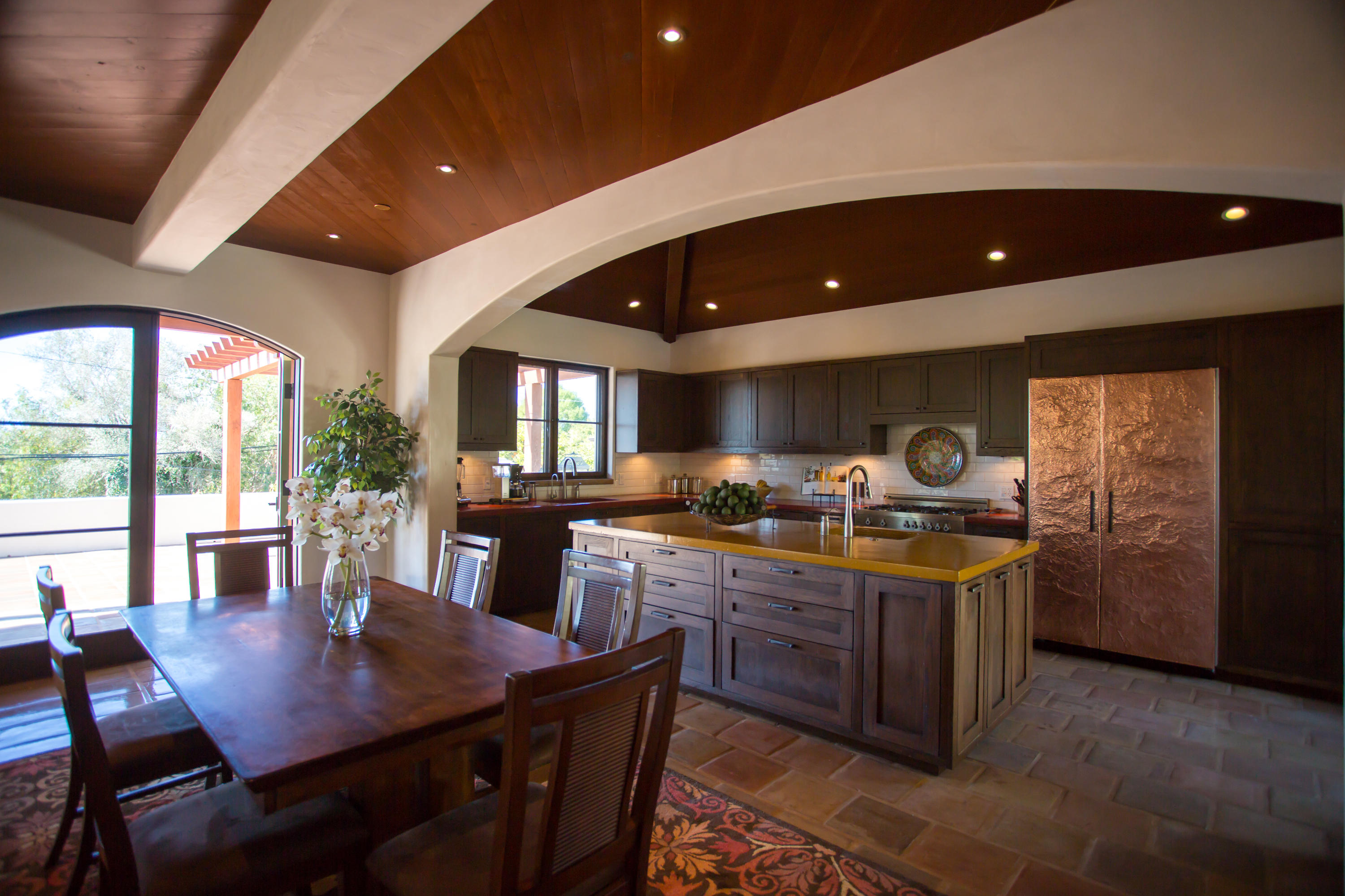 1075 Cheltenham Road Santa Barbara, CA 93105 - Photo 8 of 25 Dining room / kitchen