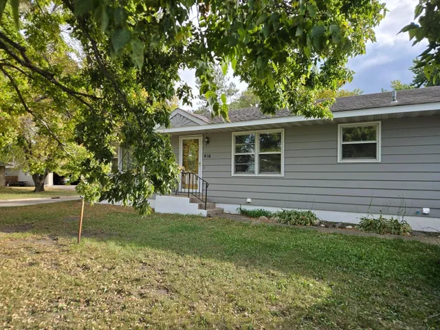 $274,900 | 416 South Street, Paynesville, MN 56362