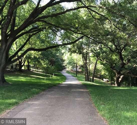 3721 Overlook Drive Bloomington, MN 55431 - Photo 3 of 57