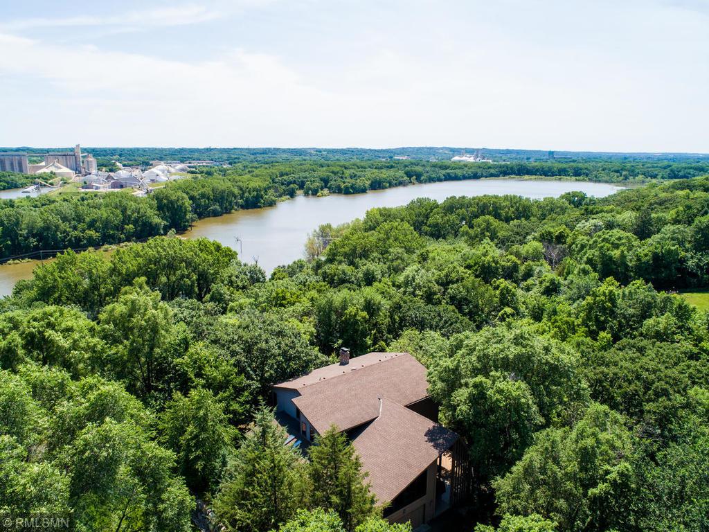 3721 Overlook Drive Bloomington, MN 55431 - Photo 52 of 57