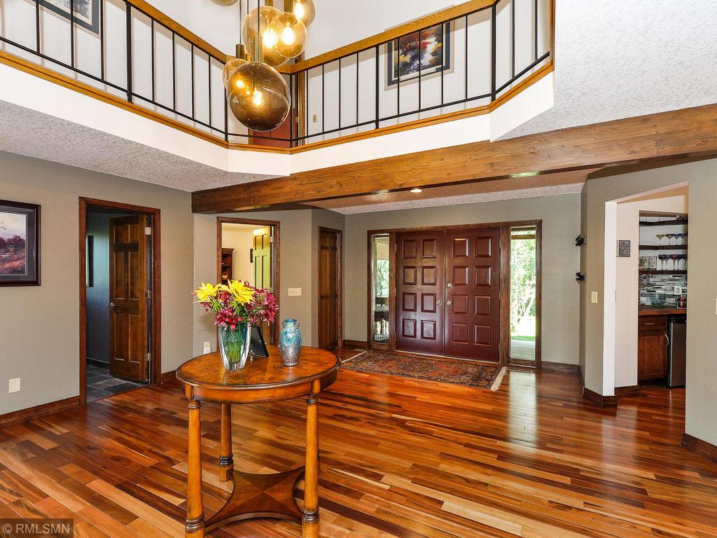 3721 Overlook Drive Bloomington, MN 55431 - Photo 7 of 57