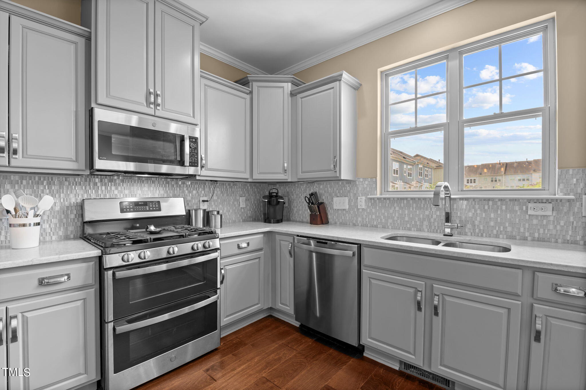 1323 Rembrandt Circle Raleigh, NC 27607 - Photo 17 of 38 36-web-or-mls-DSC_2387