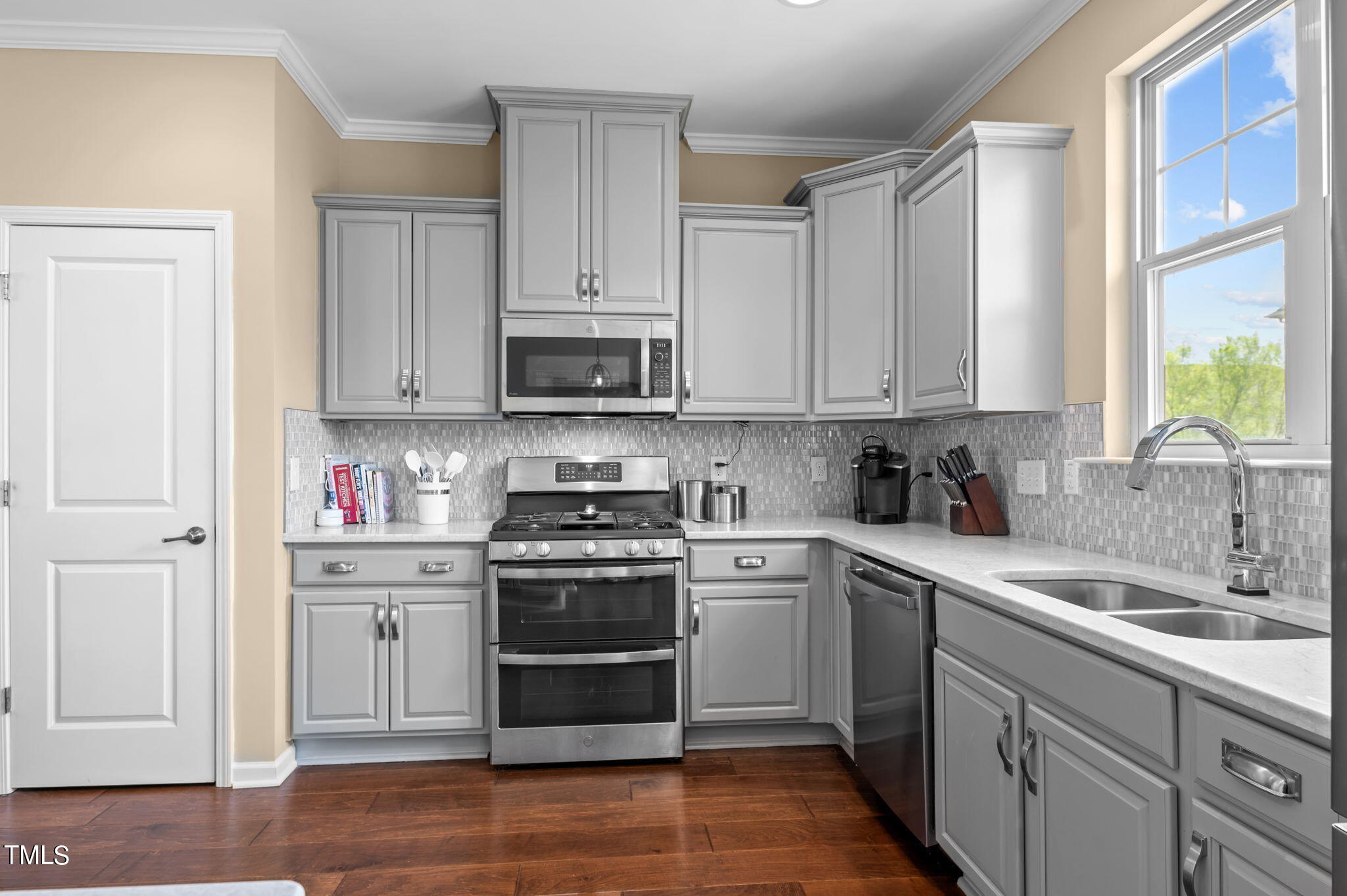 1323 Rembrandt Circle Raleigh, NC 27607 - Photo 18 of 38 38-web-or-mls-DSC_2393