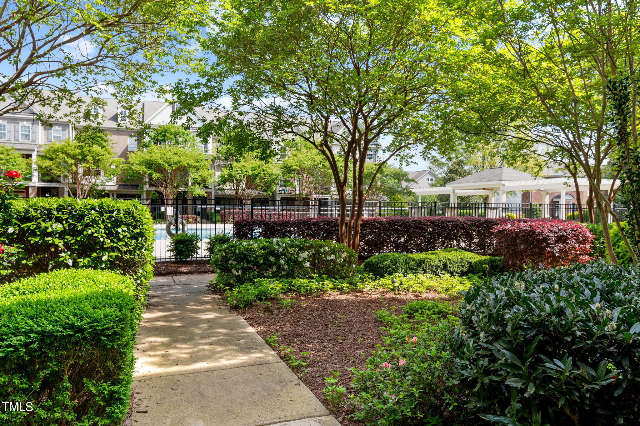 1323 Rembrandt Circle Raleigh, NC 27607 - Photo 4 of 38 23-web-or-mls-DSC_2345