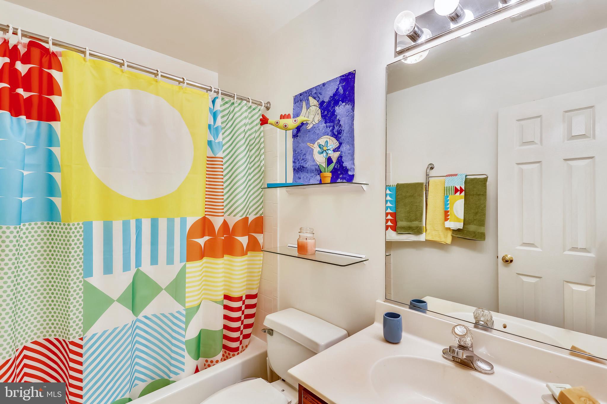 477 Tschiffely Square Road Gaithersburg, MD 20878 - Photo 23 of 40 Second full bath