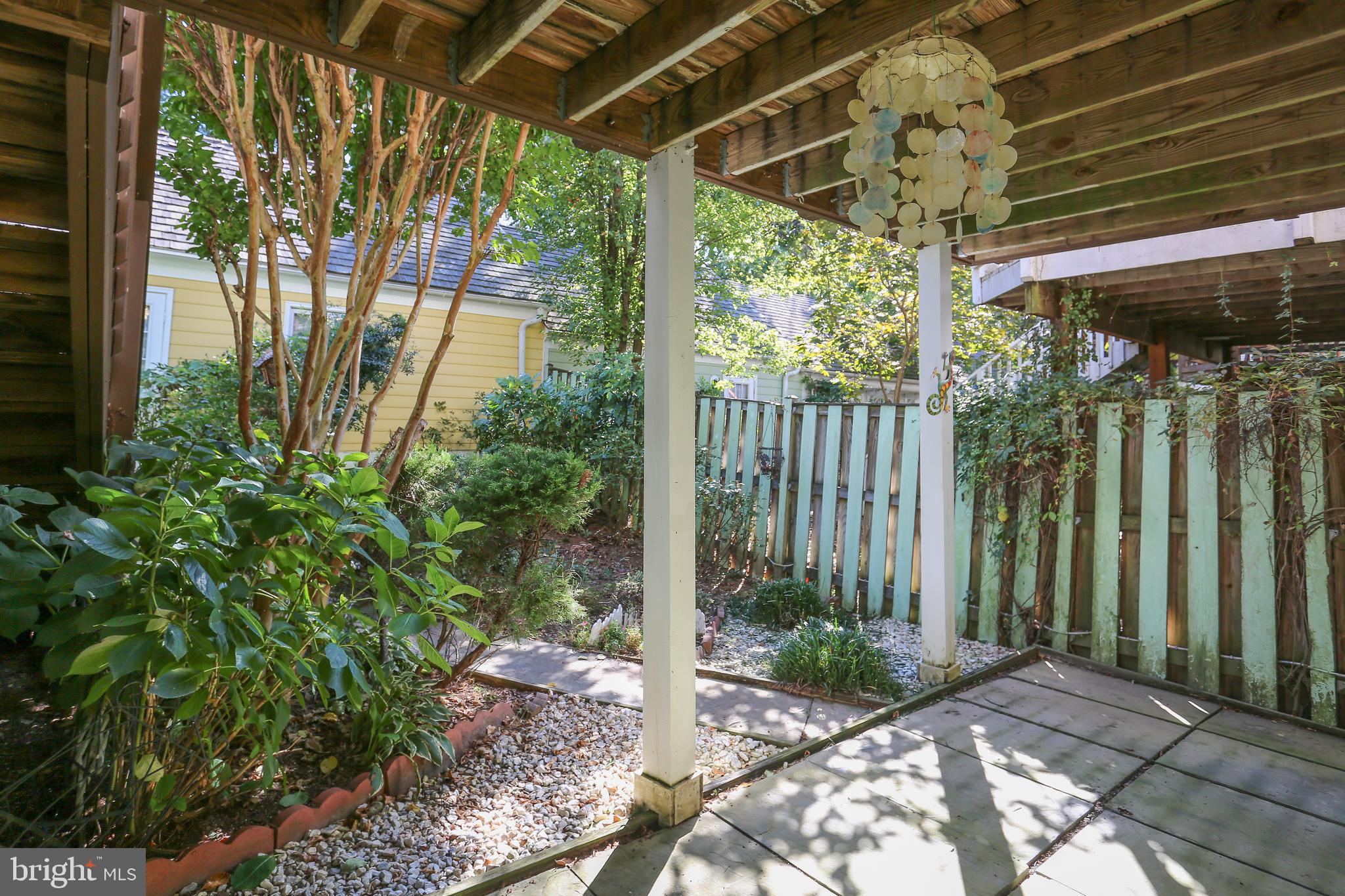 477 Tschiffely Square Road Gaithersburg, MD 20878 - Photo 30 of 40 Shaded patio