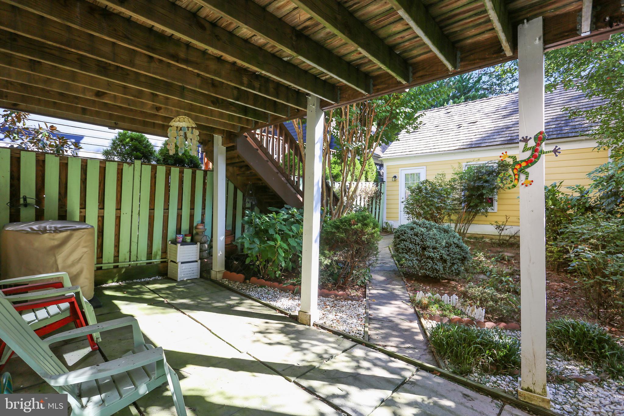 477 Tschiffely Square Road Gaithersburg, MD 20878 - Photo 31 of 40 Shaded patio