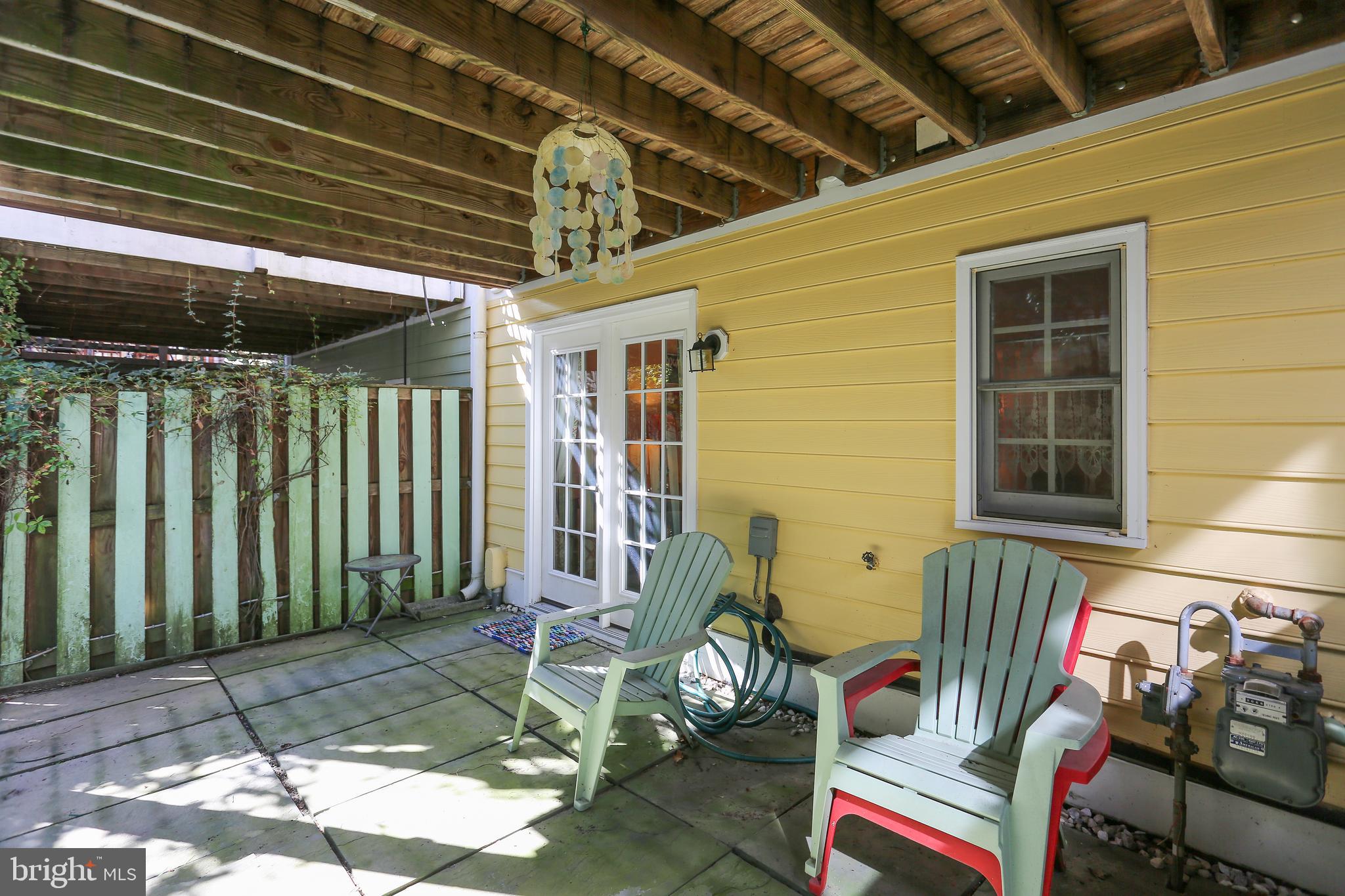 477 Tschiffely Square Road Gaithersburg, MD 20878 - Photo 32 of 40 Shaded patio