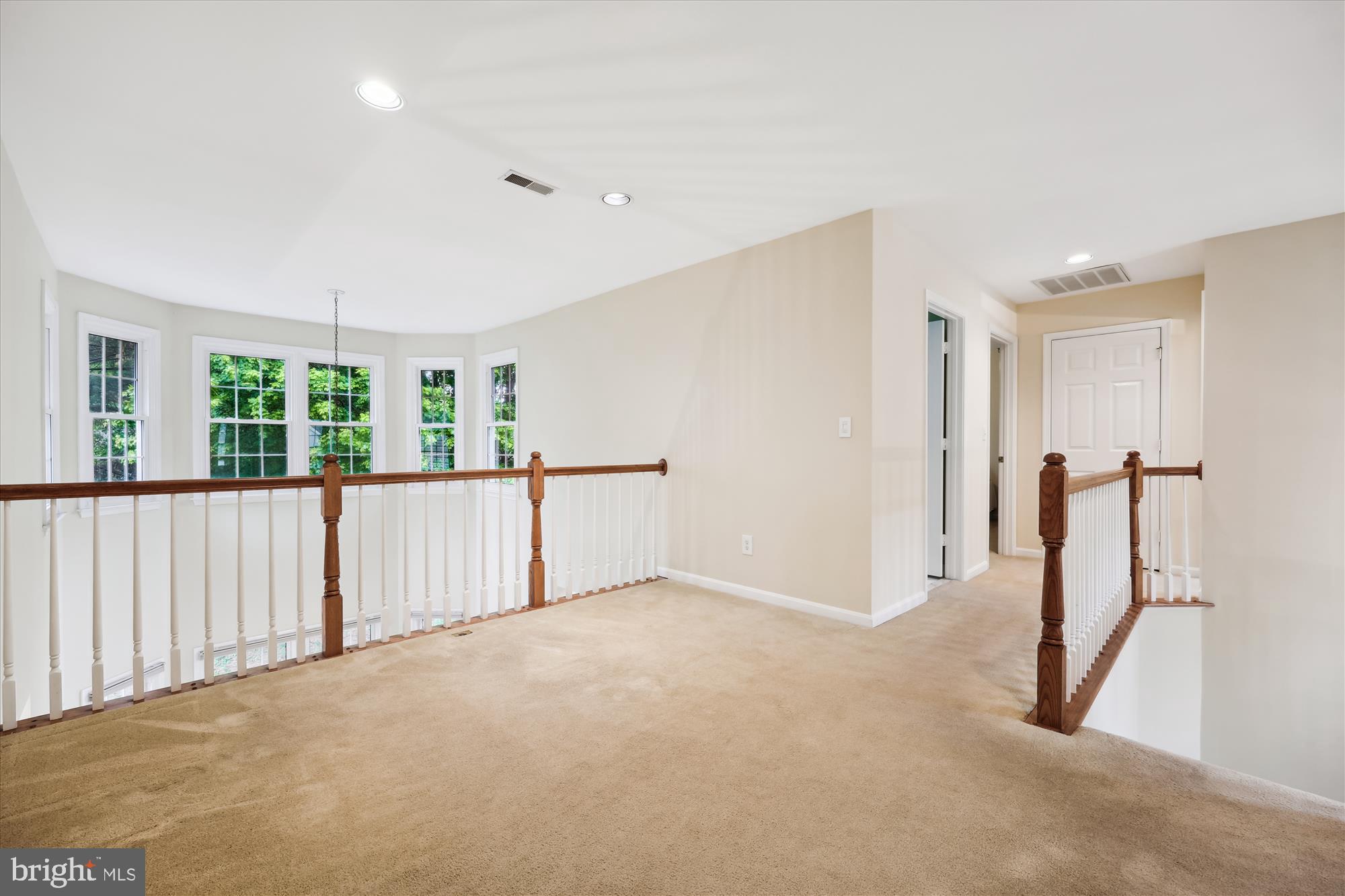 18717 Severn Road Gaithersburg, MD 20879 - Photo 23 of 44 a view of an empty room with a window