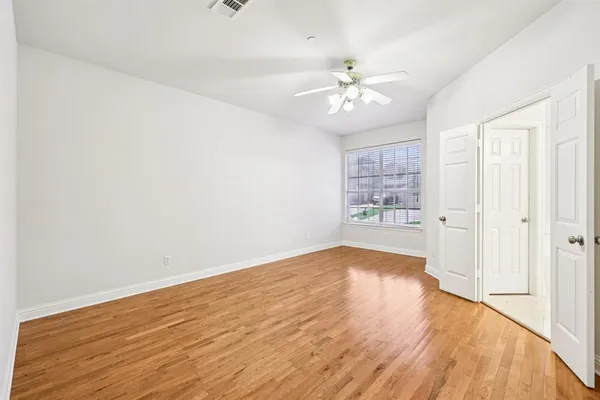 $3,200 | 458 Richmond Street, Irving, TX 75063