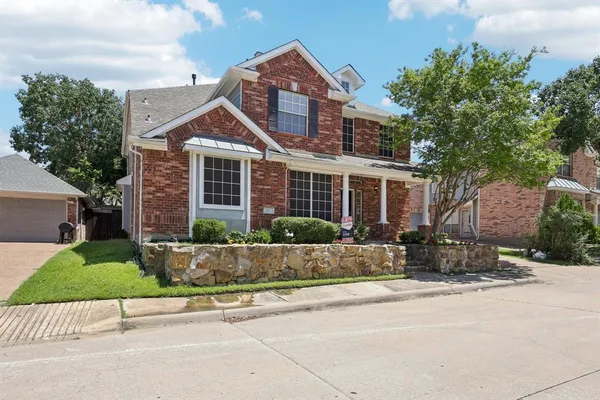$3,200 | 458 Richmond Street, Irving, TX 75063