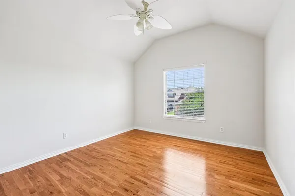 $3,200 | 458 Richmond Street, Irving, TX 75063