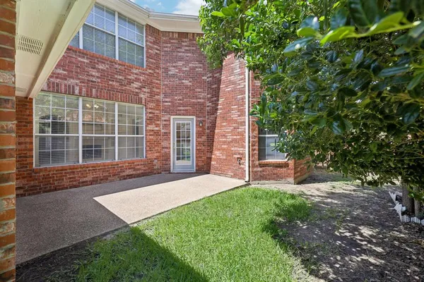 $3,200 | 458 Richmond Street, Irving, TX 75063