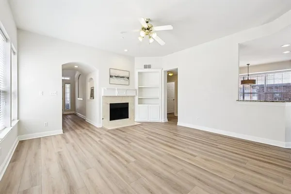 $3,200 | 458 Richmond Street, Irving, TX 75063