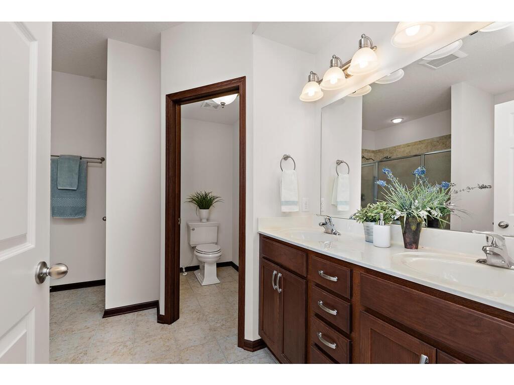 7401 Shadyview Lane North Maple Grove, MN 55311 - Photo 17 of 59