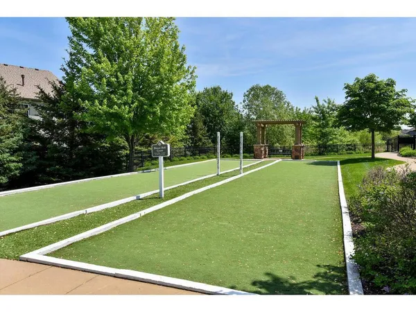 $554,900 | 7401 Shadyview Lane North, Maple Grove, MN 55311