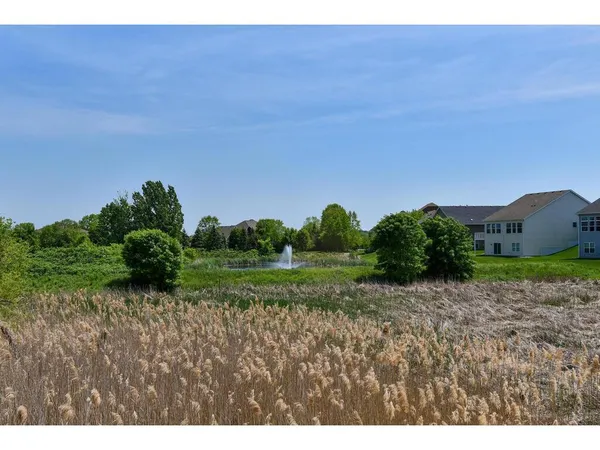 $554,900 | 7401 Shadyview Lane North, Maple Grove, MN 55311