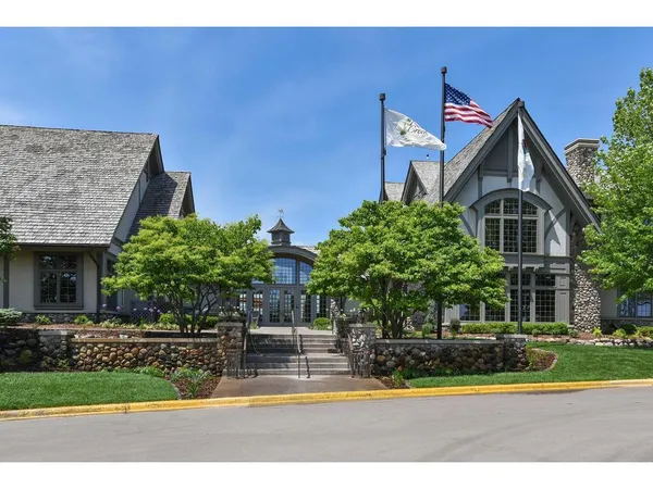 $554,900 | 7401 Shadyview Lane North, Maple Grove, MN 55311