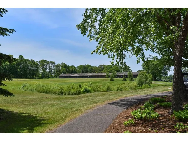 $554,900 | 7401 Shadyview Lane North, Maple Grove, MN 55311