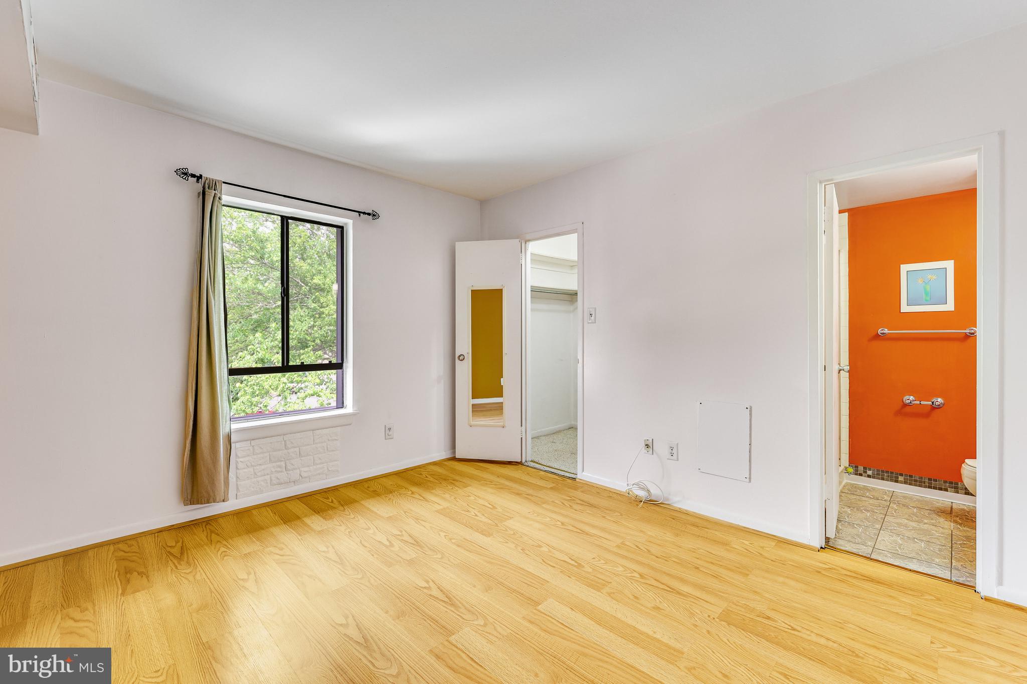 11601 Stoneview Square, Unit 21C Reston, VA 20191 - Photo 16 of 39 master bedroom