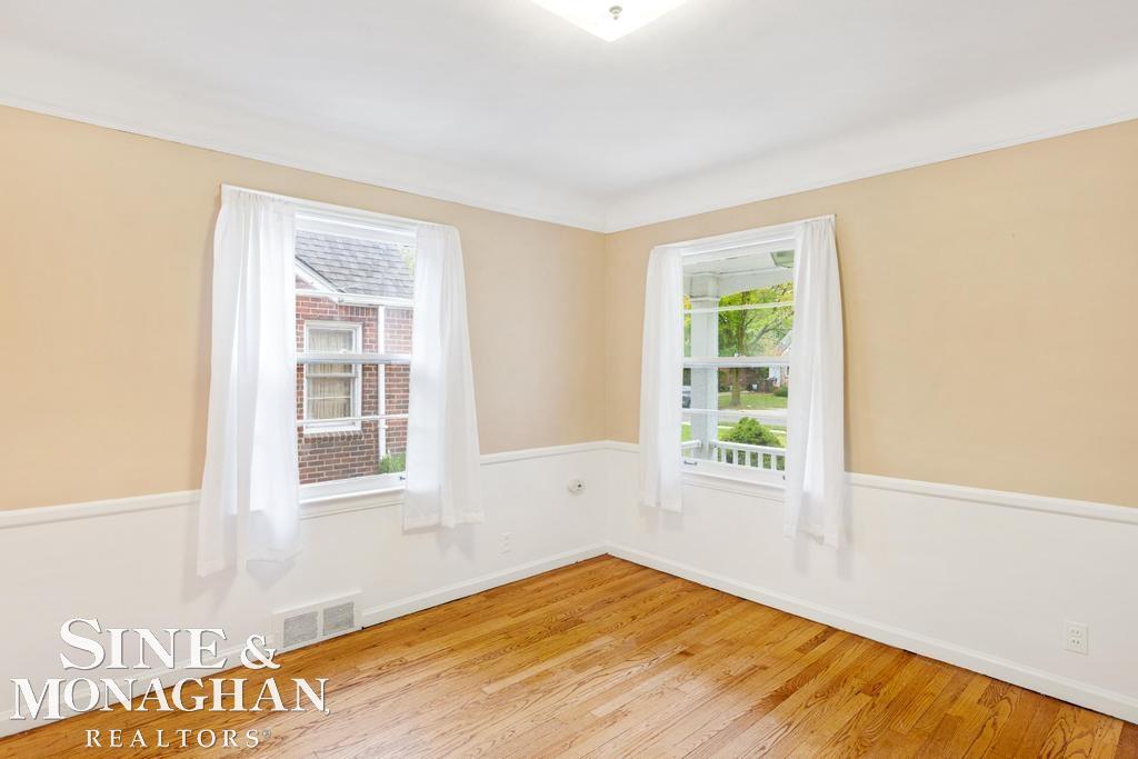 380 Kerby Road Grosse Pointe Farms, MI 48236 - Photo 8 of 26