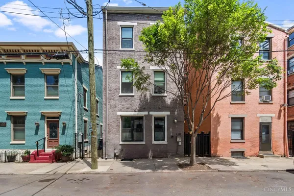 $295,000 | 1406 Republic Street, Unit 302, Cincinnati, OH 45202